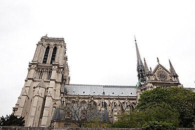 多人生存对抗PVP 《沙盒与副本：英勇之地》steam全新版本上线